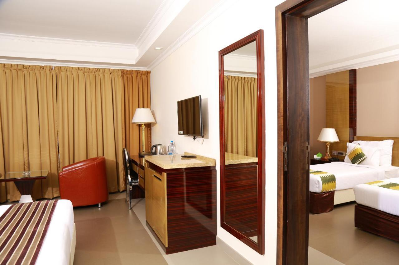 Alappuzha Hotel Bonanza מראה חיצוני תמונה
